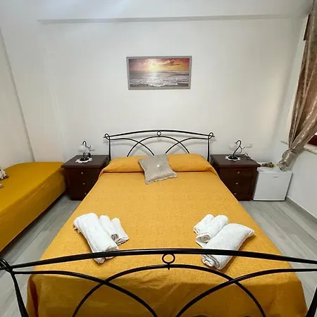 Donnabella House אגרופולי